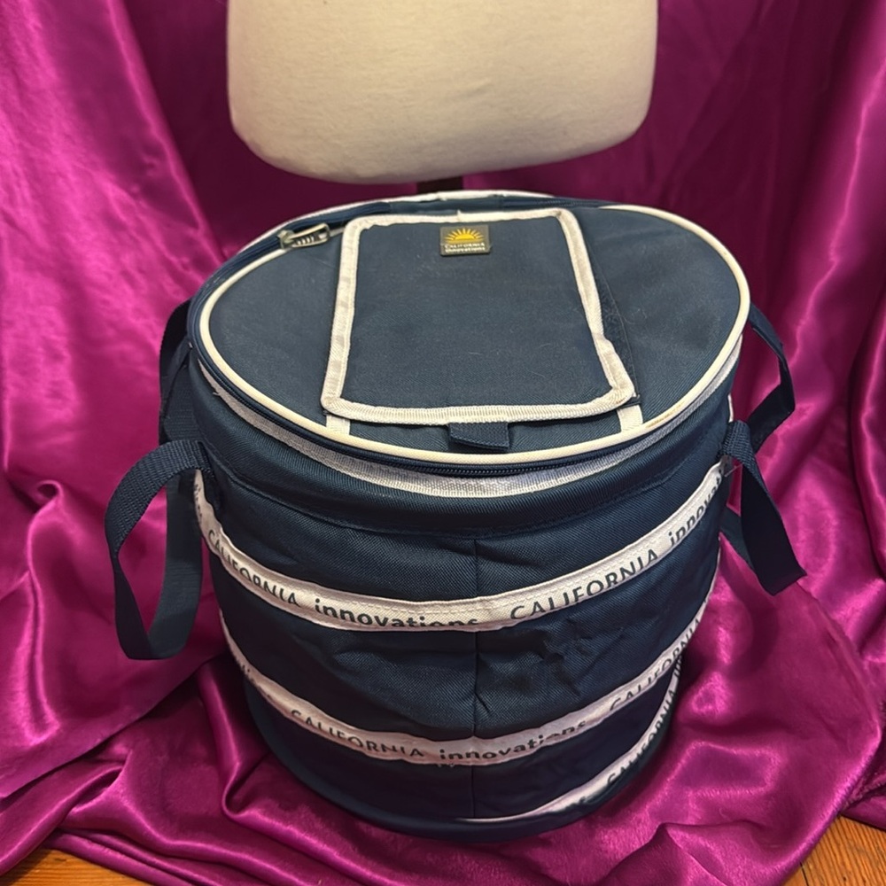 Round Blue collapsible cooler bag with lid